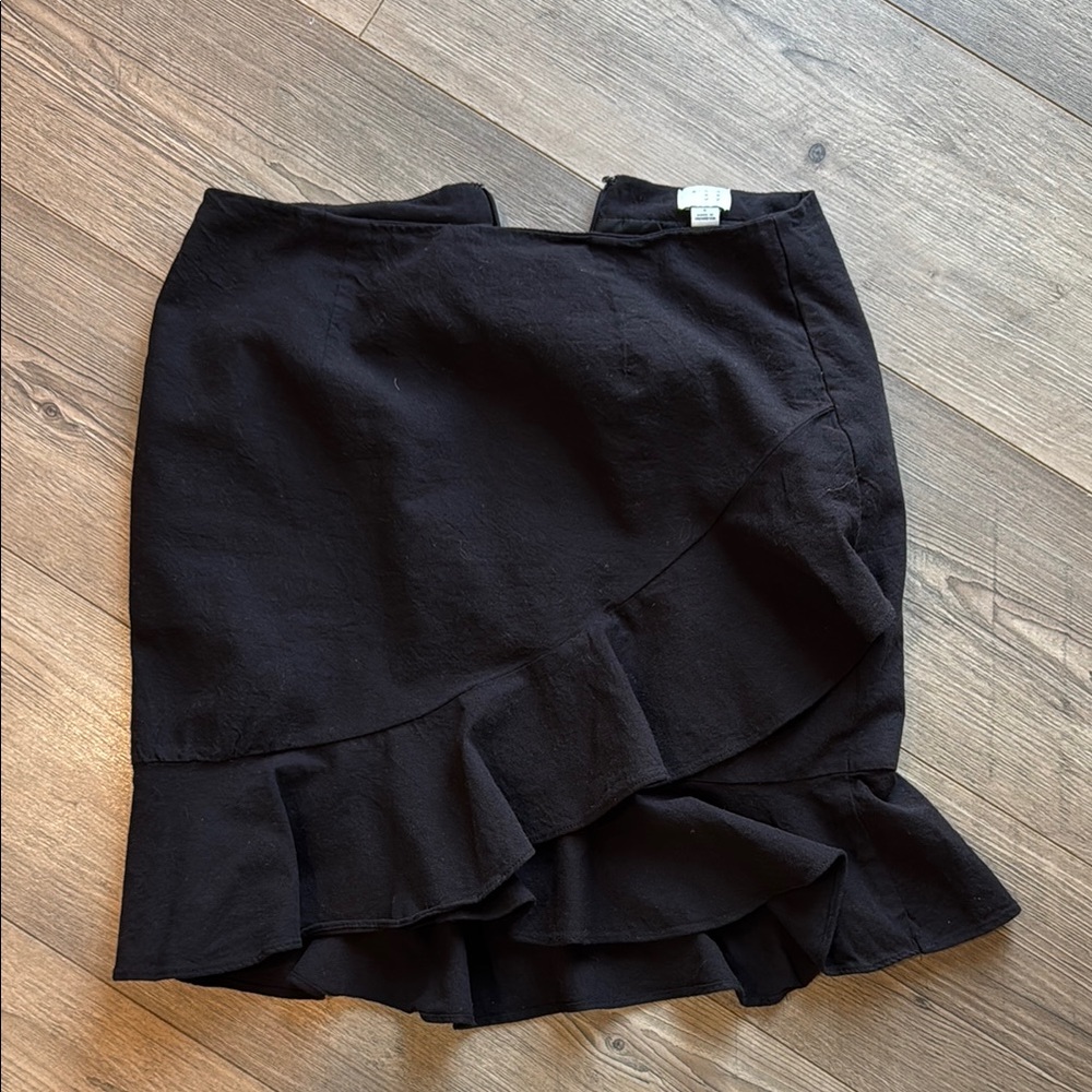 Stylish Black Ruffle Mini Skirt